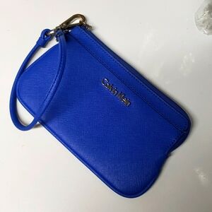 Calvin Klein Key Item Saffiano Wristlet